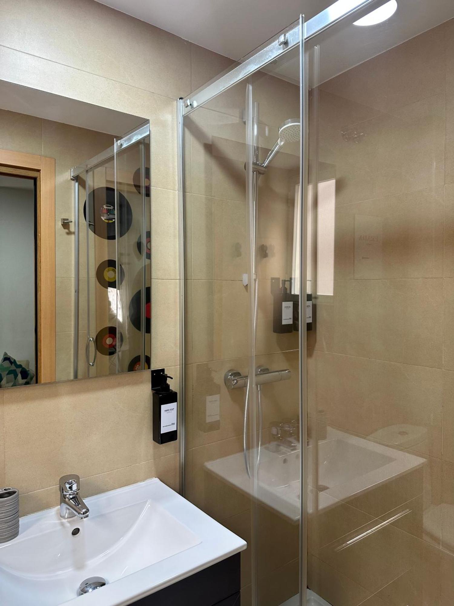 מדריד Apartamento En Santiago Bernabeu מראה חיצוני תמונה